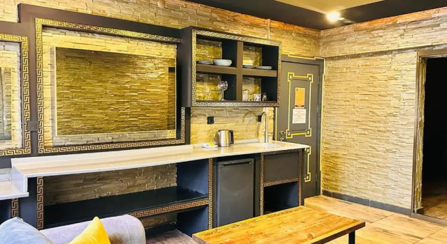 Апартаменты Deluxe Golden Rock House