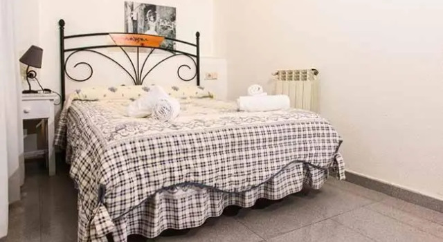 Hostal 3 de Noviembre, Забронировать Отель Паленсия Кастилия и Леон, рядом с Епархиальный музей искусств