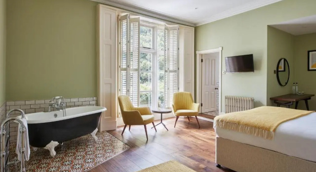Номер Deluxe The Priory Hotel