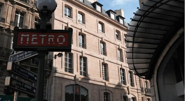 Suite Saint-Germain - Ménage pro, clim, wifi, Забронировать Отель 6-й округ: Сен-Жермен Париж, рядом с Лувр — Риволи