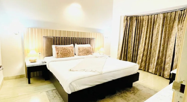Апартаменты Premium BedChambers Serviced Apartments - Artemis Hospital