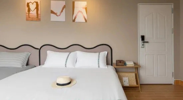 Кровать в общем номере Shenzhen Lezizai Meijiu Time House B&B（Yangmeikeng/judiaosha)）