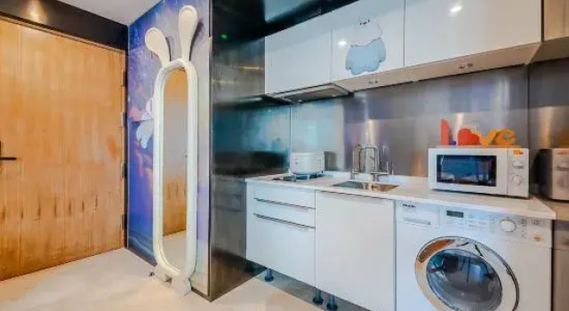 Miomi Family Hotel & Sea View (May 4th Square Mixc HaiYi Branch), Rezerwuj Hotel Hotele 4-gwiazdkowe w Shandong, 4*