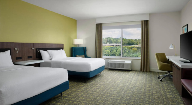 Номер Standard Hilton Garden Inn Meridian