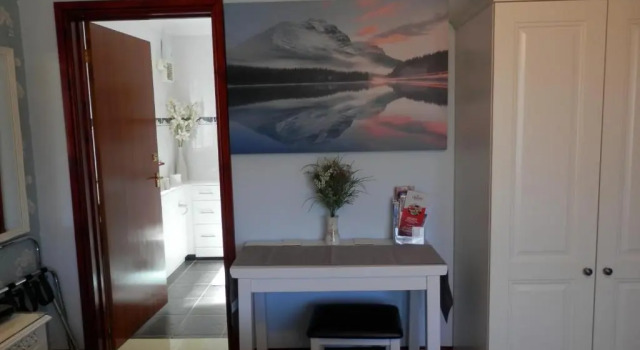 Finjaro, Rezervasyon Otel Merseyside otoparklı oteller, Otopark