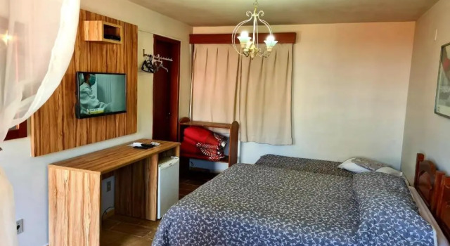 Четырёхместный номер Standard Bartholo Plaza Hotel