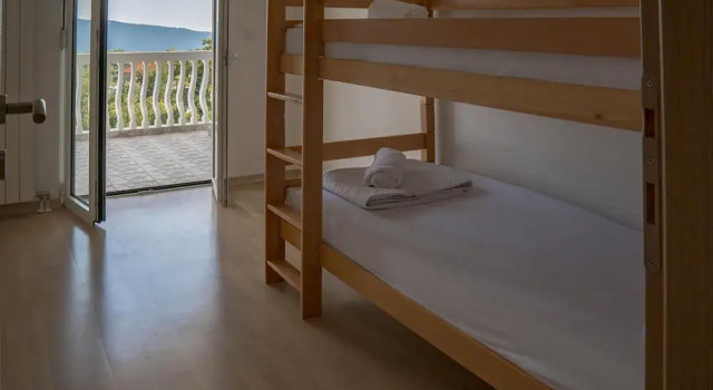 Nice home in Herceg Novi w/ Outdoor swimming pool, Sauna and 4 Bedrooms, Забронировать Отель Герцег Нови , рядом с Пляж Топла