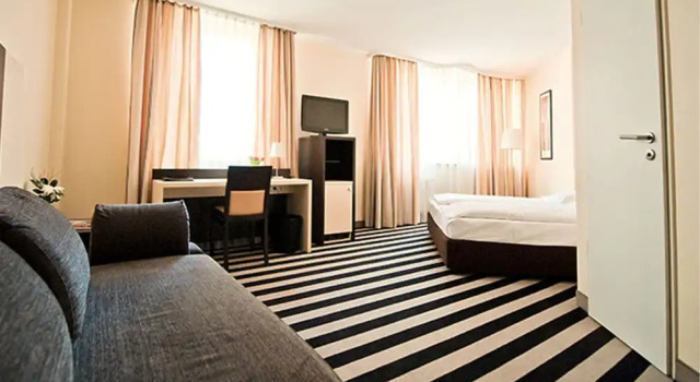 Двухместный номер Large Tante ALMA Bristol Hotel