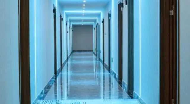 Yidu E-sports Business Hotel (Pinghu Wuyue Plaza Donghu Scenic Area), Rezervovat Hotel Fengjing Čína