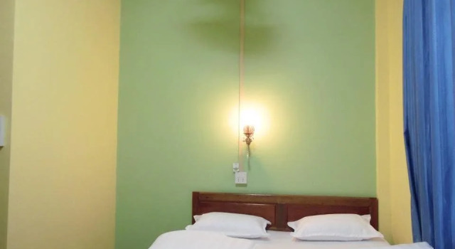 Chinthima Guesthouse, Rezerwuj Hotel Hotele w Luang Namtha z parkingiem, Parking