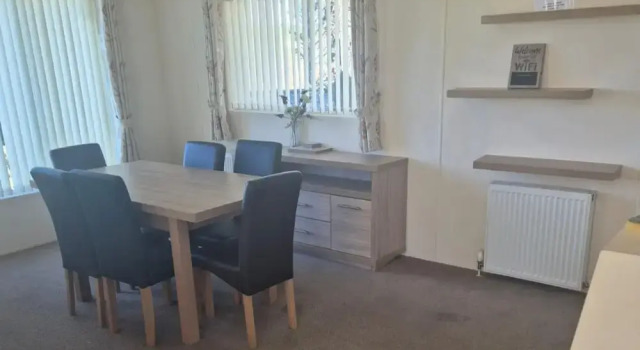 2 Bed Caravan - Sleeps 6 - Pets - Pool - Parking, Забронировать Отель Отели Корнуолл 4 звезды, 4*