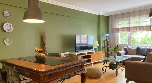 Апартаменты Missafir Gorgeous Flat in the Heart of Beyoglu