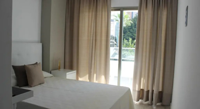 Студия Flamingo Beach Resort