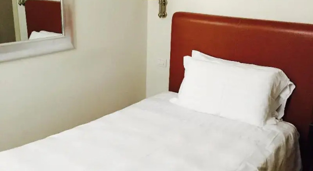 Одноместный номер Hotel Albergo Santa Chiara