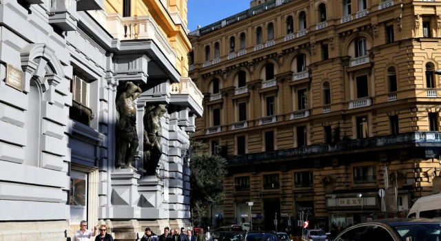 Napoli Mariana Luxury, Забронировать Отель Отели Неаполя с парковкой, рядом с Кафедральный собор Неаполя, Парковка