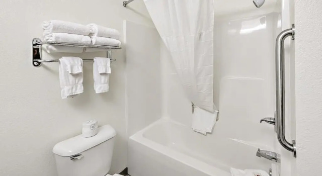 Номер Standard Estherville Hotel & Suites