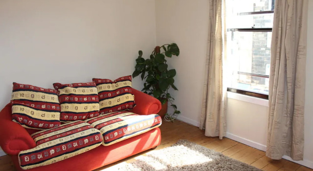 3 bedroom City Centre Apartment in Lauriston Place, Забронировать Апартаменты/квартира Мерчистон Эдинбург, рядом с Central Library