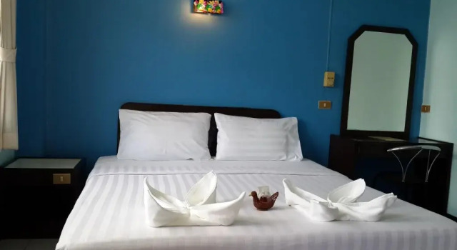 Patong Deli Hotel
