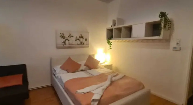 Camera Standard Elegant 2BR Prime Central Location