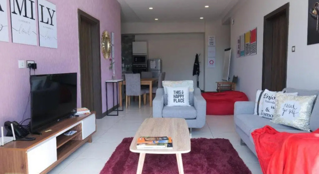 Lovely 2 Bdrm Serviced Apartment with pool & sauna, Book Apartment Hotels in Nairobi with a Pool, Swimming Pool