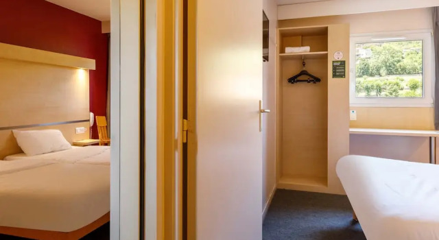 Четырёхместный номер Standard B&B HOTEL Le Puy-en-Velay