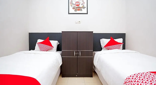 Camera Superior OYO 450 Semampir Residence