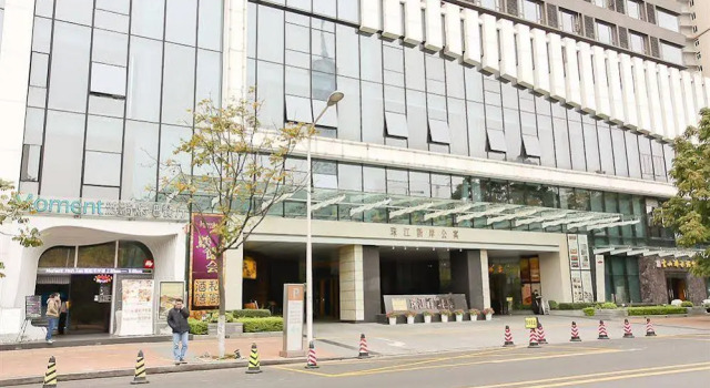 Private Enjoy Home Apartment (The New Pearl River Shore Apartment)