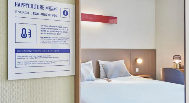 Двухместный номер Comfort Hôtel Bordeaux Clémenceau by Happyculture