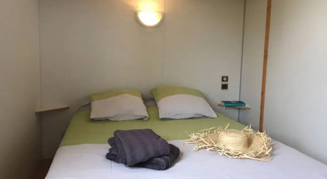Camping des Platanes, Reservar Parque de campismo Charny Yonne