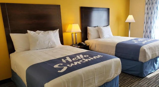 Четырёхместный номер Standard Days Inn by Wyndham Atlanta/Southlake/Morrow