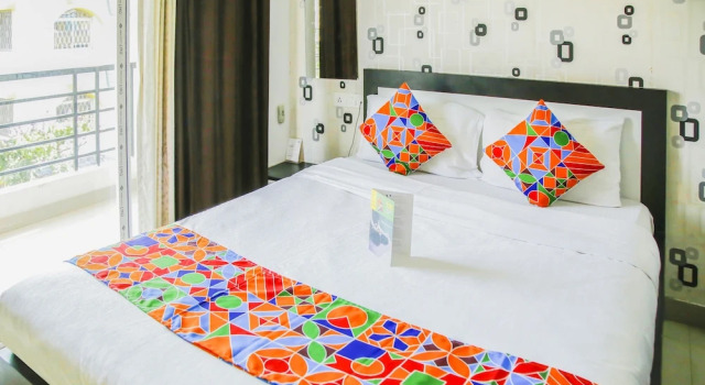 Номер Premium FabHotel Eleanora - New Town
