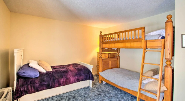 Апартаменты Loon Mountain Condo w/ Pool & Game Room Access!