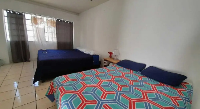 Boutique bluehouse, Забронировать Бутик-отель Zona 9 , рядом с Торговый центр Plaza Fontabella