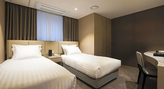 Номер Standard The Grand Hotel Myeongdong