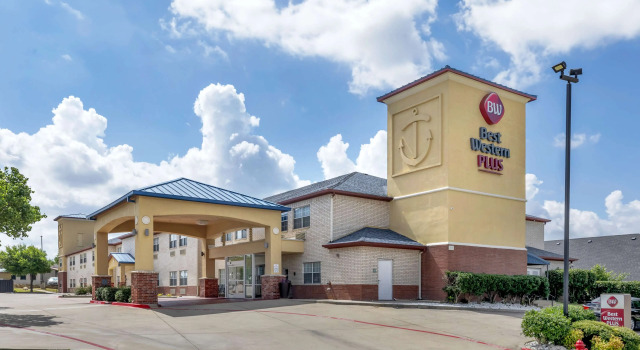 Best Western Plus Lake Worth Inn & Suites