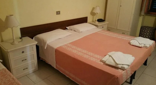 Hotel Iris