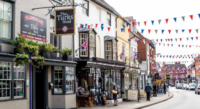 Kerns Cottage Stratford-upon-Avon, Забронировать Дом для отпуска Виллы Стратфорд-апон-Эйвон, рядом с The River Avon Trail, Вилла
