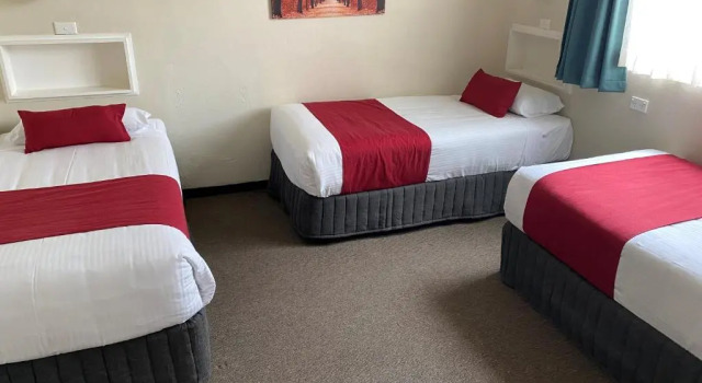 Семейный номер Standard с 2 комнатами Country Gardens Motel