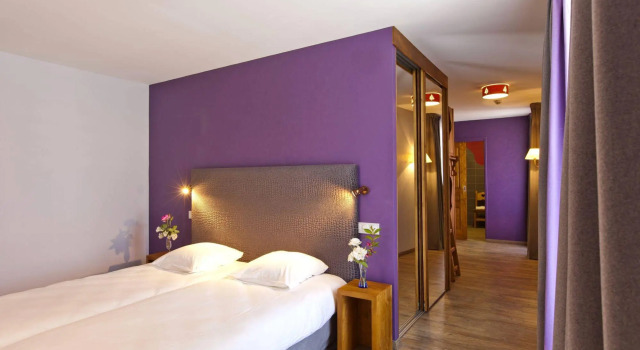 Logis Hôtel LBB - les 2 lacs, Забронировать Отель Отели Горного массива Юры 3 звезды, 3*