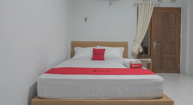 RedDoorz near RSUD Dr Abdul Aziz Singkawang, Book Guesthouse Singkawang 