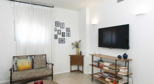 TLV Center by TLV2rent