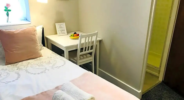 Trinity House Hotel, Забронировать Отель Уолтамстоу Лондон