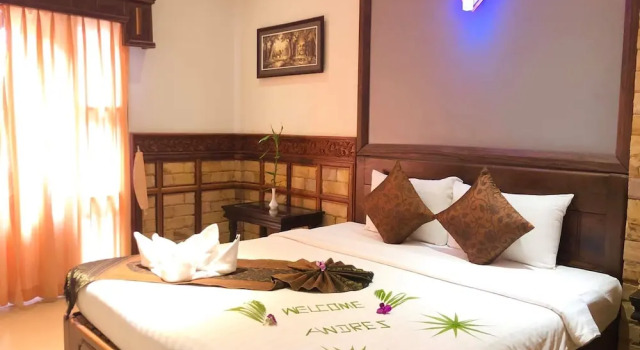 Kings Luxury Hotel
