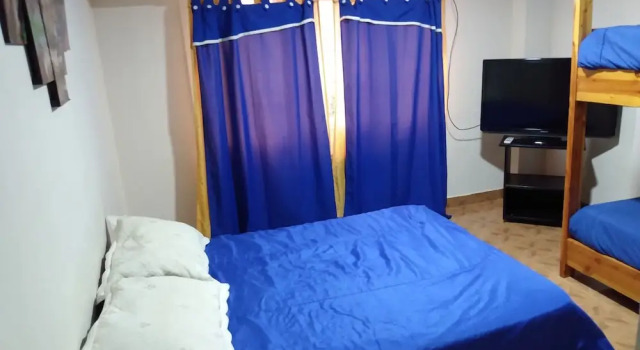 Кровать в общем номере Alpino Hostel Boutique Bariloche