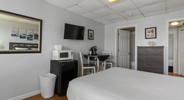 Люкс с 2 комнатами Mt Royal Motel