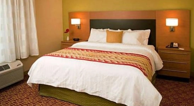 Одноместная студия TownePlace Suites Fort Wayne North