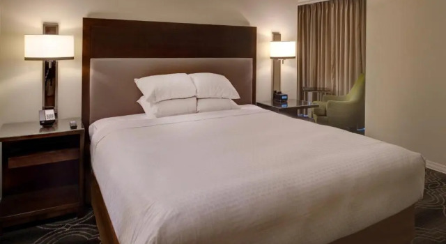 Двухместный номер Deluxe с видом на сад St. Louis Union Station Hotel, Curio Collection by Hilton