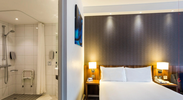 Holiday Inn Express Colchester by IHG, Забронировать Отель Колчестер Эссекс