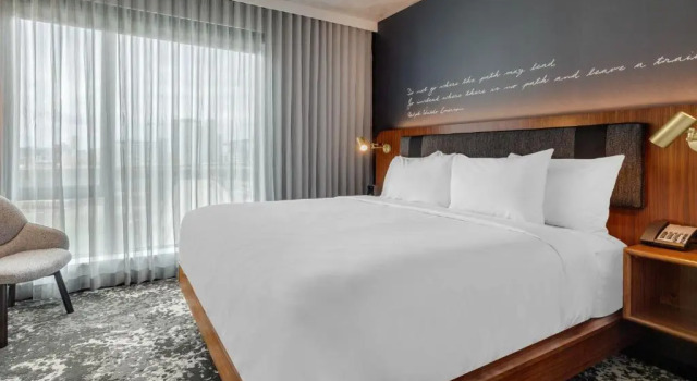 Двухместный номер Cambria Hotel Boston Downtown - Seaport