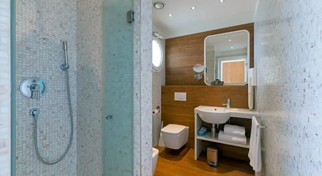 Номер Standard T-Suite Hotel